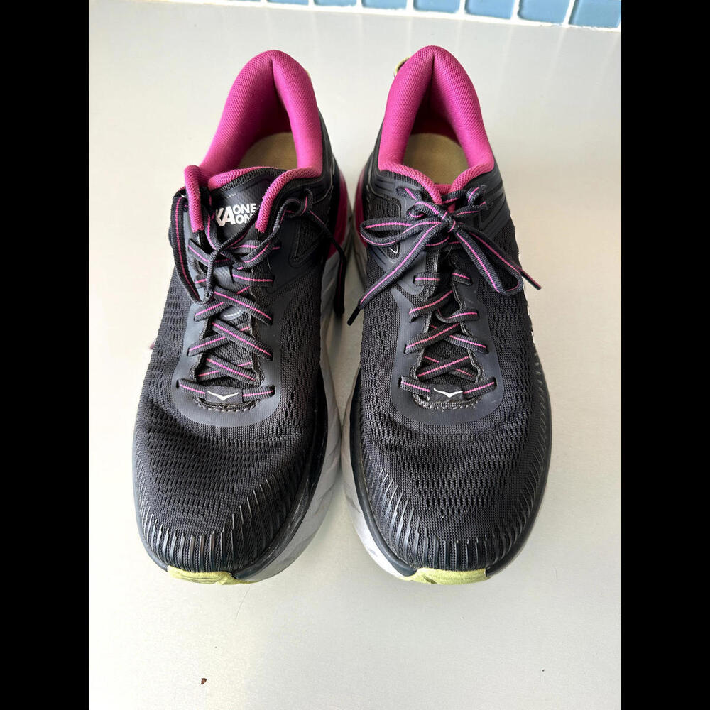HOKA BONDI 7 SIZE 10  NAVY BLUE PINK SNEAKERS WOMENS
